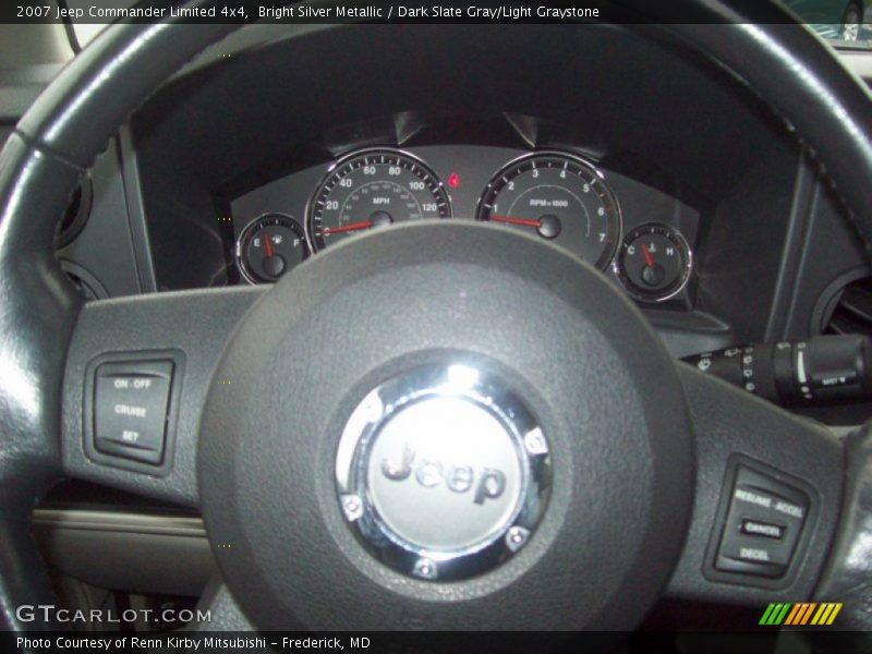 Bright Silver Metallic / Dark Slate Gray/Light Graystone 2007 Jeep Commander Limited 4x4