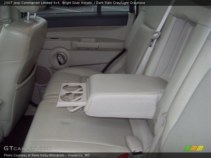 Bright Silver Metallic / Dark Slate Gray/Light Graystone 2007 Jeep Commander Limited 4x4