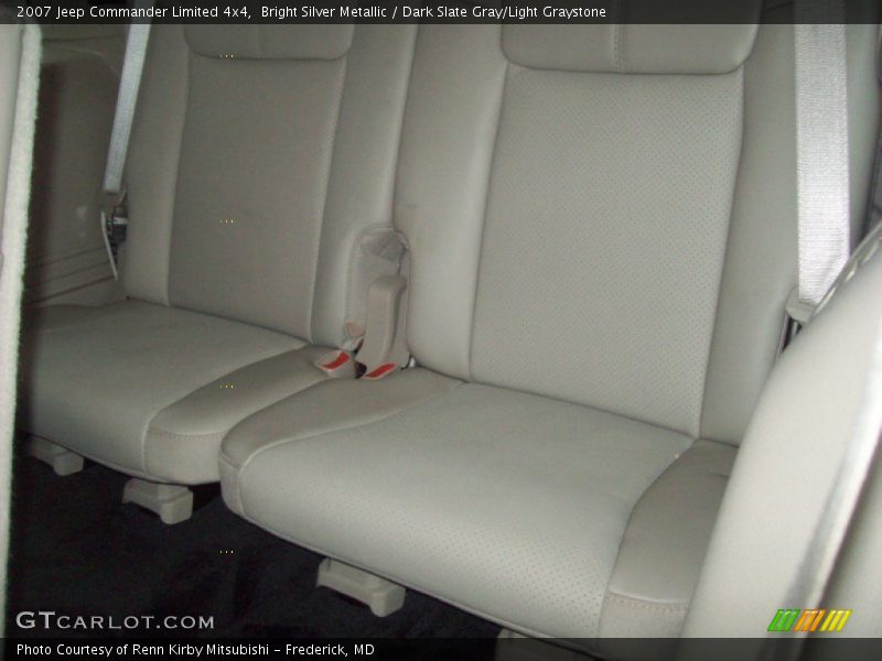 Bright Silver Metallic / Dark Slate Gray/Light Graystone 2007 Jeep Commander Limited 4x4