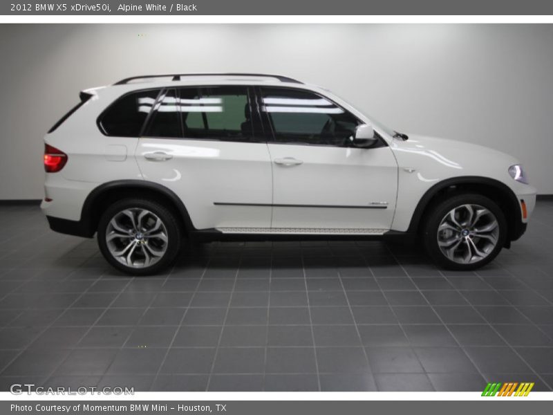 Alpine White / Black 2012 BMW X5 xDrive50i