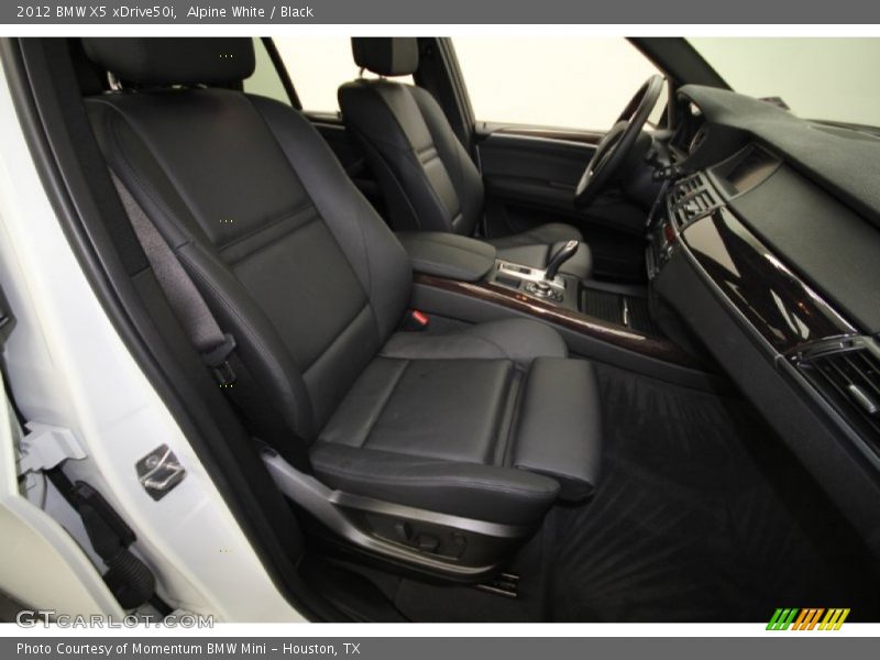 Alpine White / Black 2012 BMW X5 xDrive50i