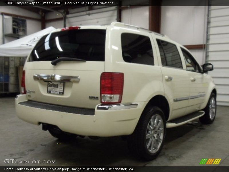 Cool Vanilla / Light Graystone 2008 Chrysler Aspen Limited 4WD