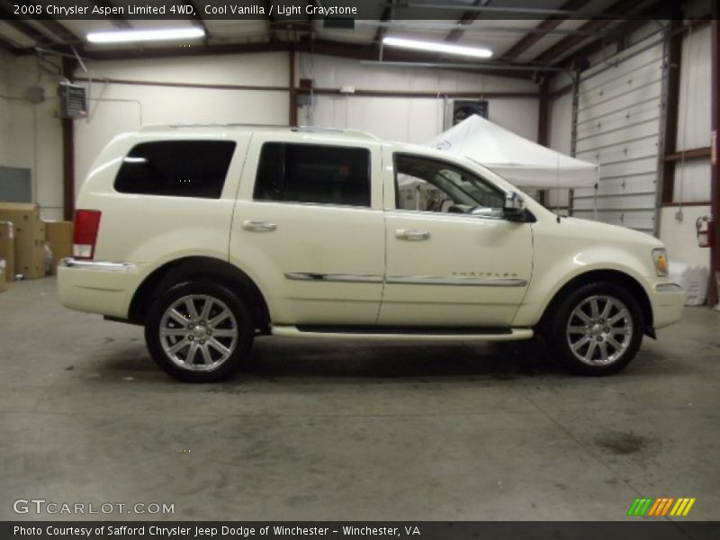 Cool Vanilla / Light Graystone 2008 Chrysler Aspen Limited 4WD