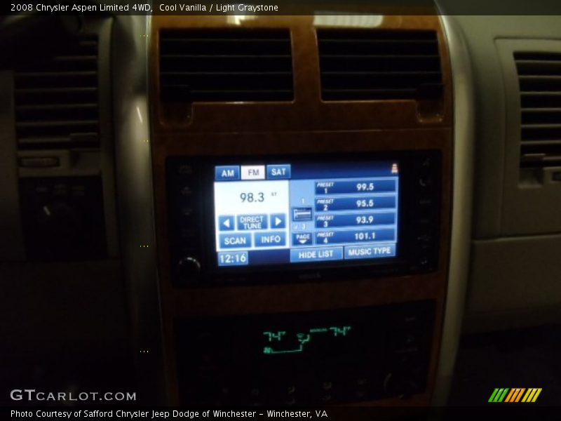 Cool Vanilla / Light Graystone 2008 Chrysler Aspen Limited 4WD