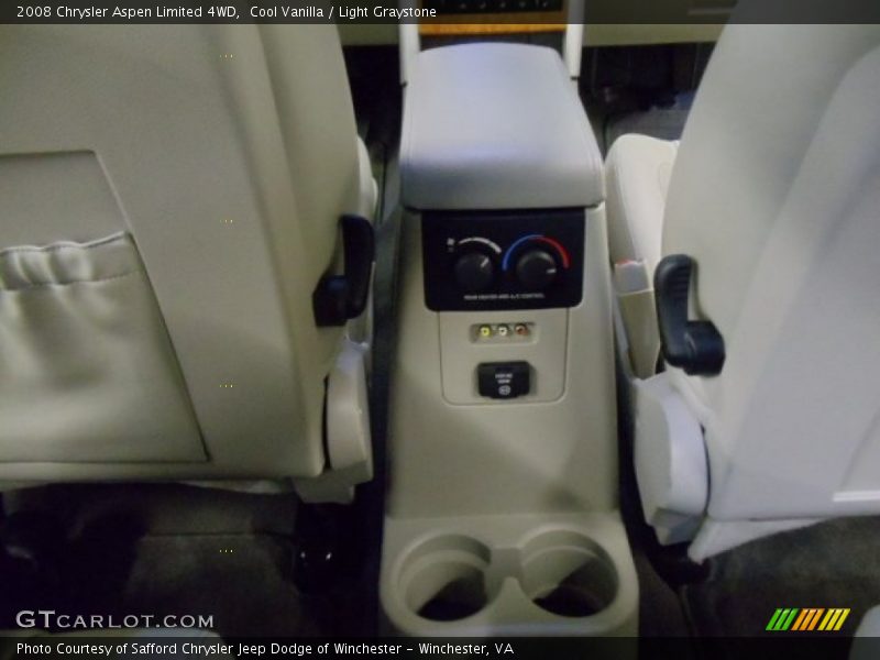 Cool Vanilla / Light Graystone 2008 Chrysler Aspen Limited 4WD