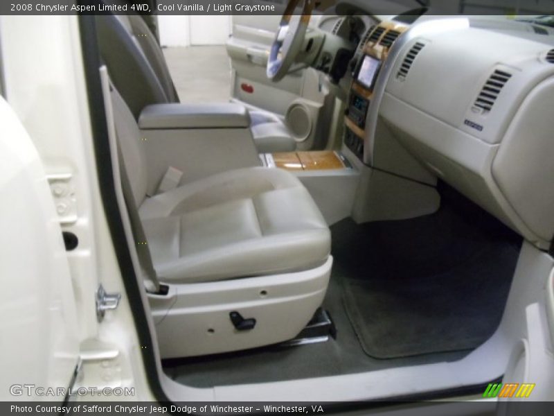 Cool Vanilla / Light Graystone 2008 Chrysler Aspen Limited 4WD