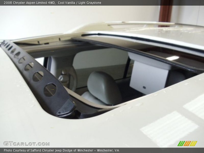 Cool Vanilla / Light Graystone 2008 Chrysler Aspen Limited 4WD