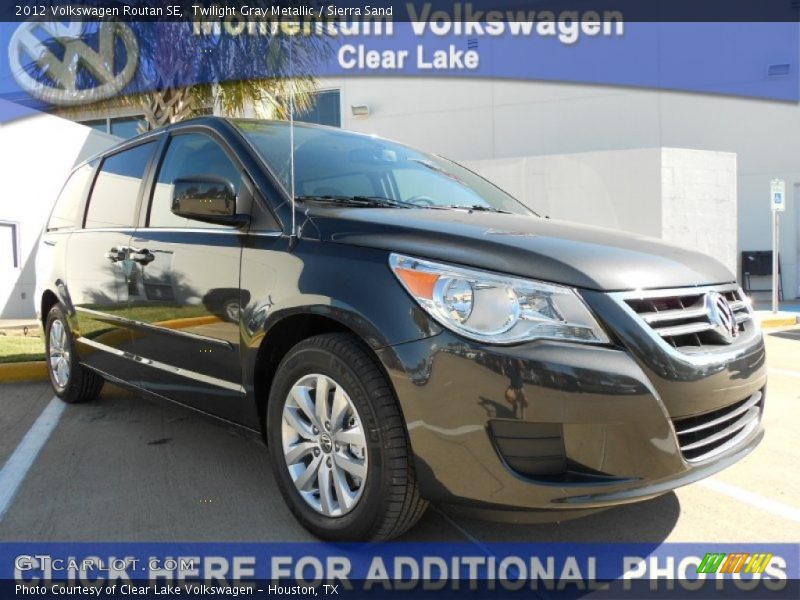 Twilight Gray Metallic / Sierra Sand 2012 Volkswagen Routan SE