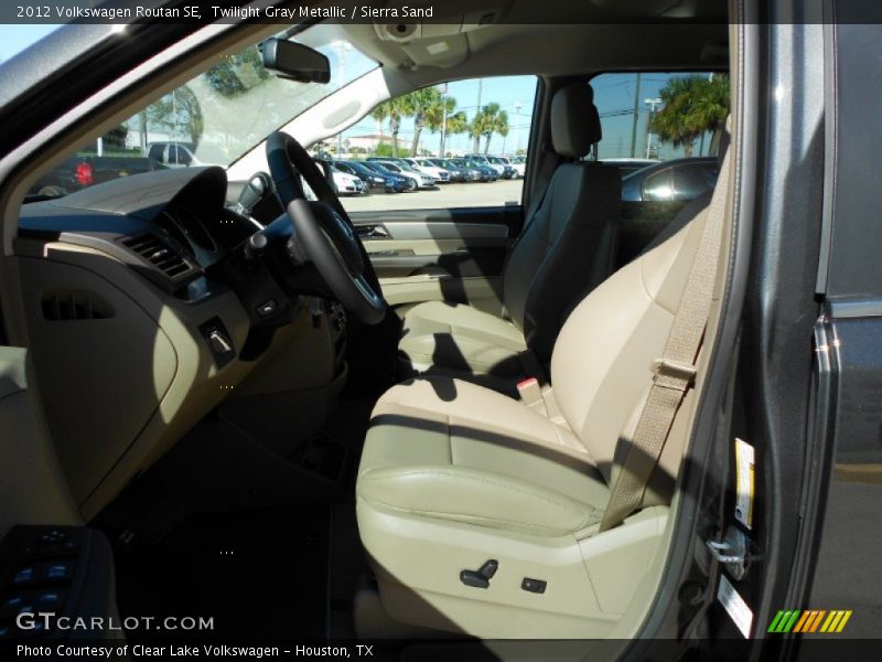 Twilight Gray Metallic / Sierra Sand 2012 Volkswagen Routan SE