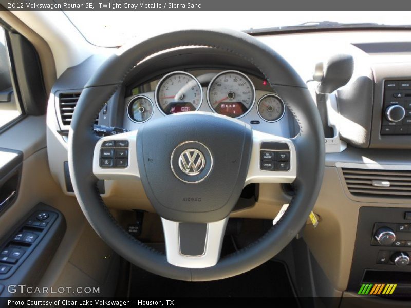 Twilight Gray Metallic / Sierra Sand 2012 Volkswagen Routan SE