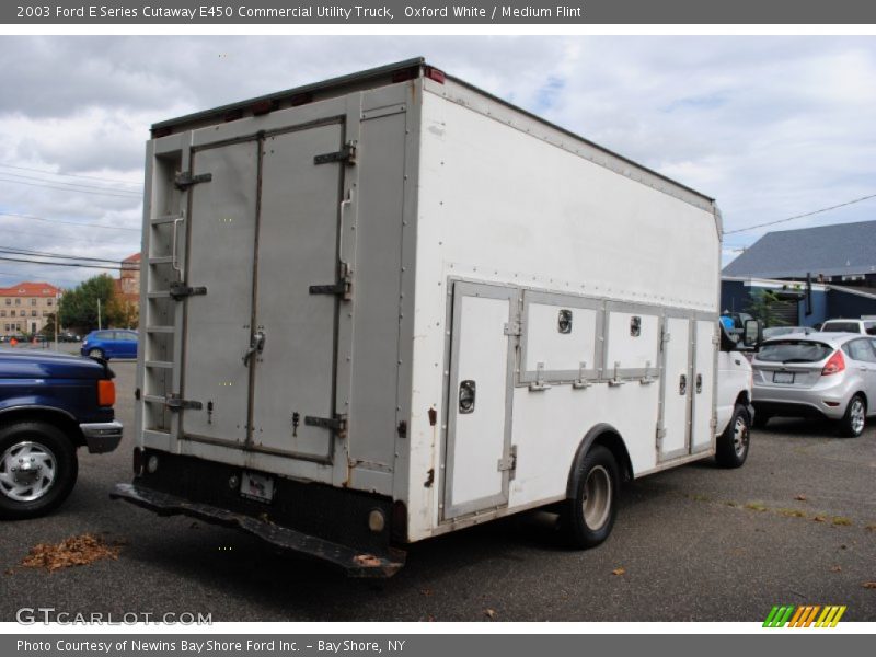 Oxford White / Medium Flint 2003 Ford E Series Cutaway E450 Commercial Utility Truck