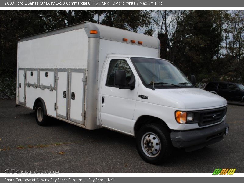 Oxford White / Medium Flint 2003 Ford E Series Cutaway E450 Commercial Utility Truck