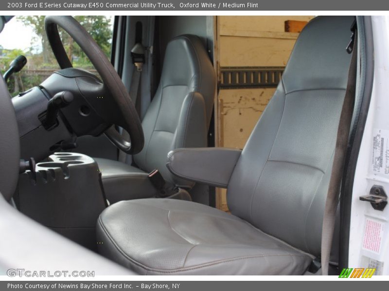 Oxford White / Medium Flint 2003 Ford E Series Cutaway E450 Commercial Utility Truck