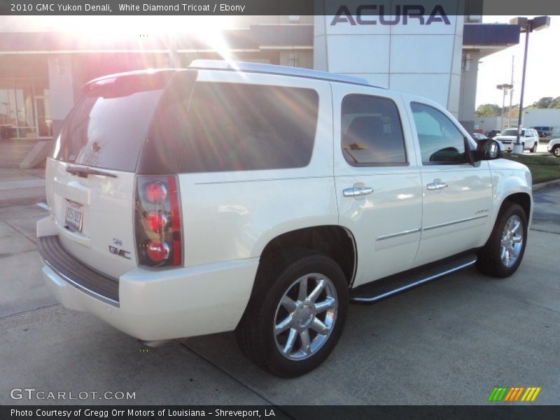 White Diamond Tricoat / Ebony 2010 GMC Yukon Denali