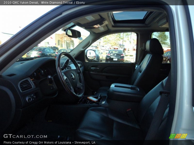 White Diamond Tricoat / Ebony 2010 GMC Yukon Denali