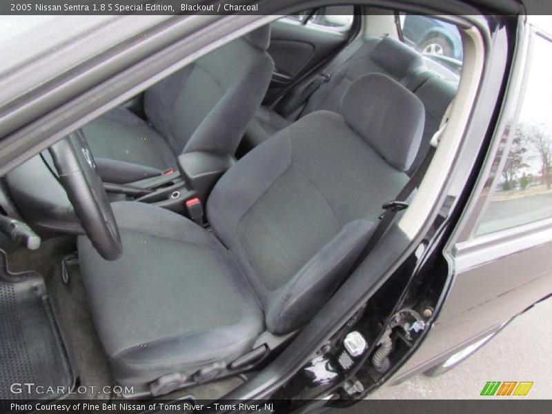 Blackout / Charcoal 2005 Nissan Sentra 1.8 S Special Edition