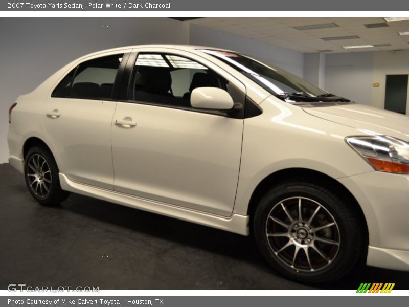 Polar White / Dark Charcoal 2007 Toyota Yaris Sedan