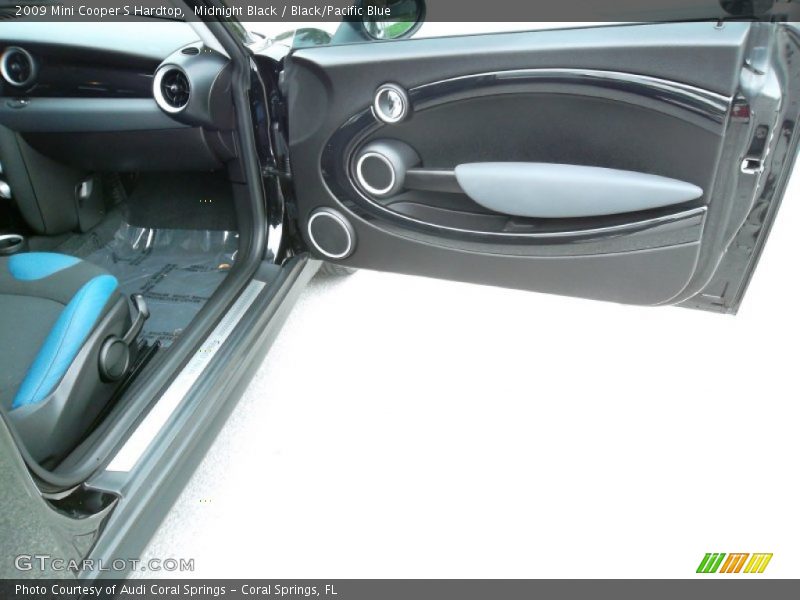 Midnight Black / Black/Pacific Blue 2009 Mini Cooper S Hardtop