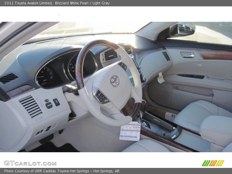 Blizzard White Pearl / Light Gray 2011 Toyota Avalon Limited