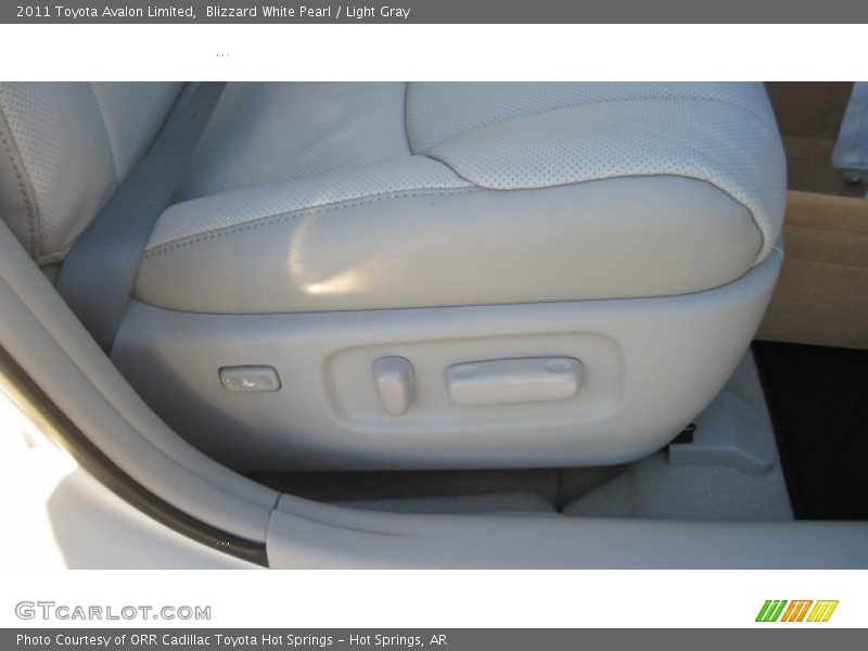 Blizzard White Pearl / Light Gray 2011 Toyota Avalon Limited
