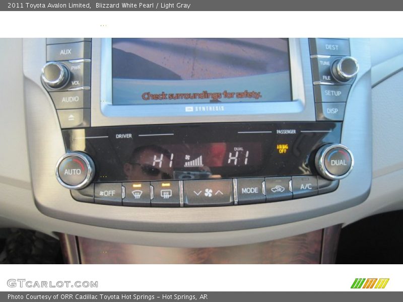 Blizzard White Pearl / Light Gray 2011 Toyota Avalon Limited