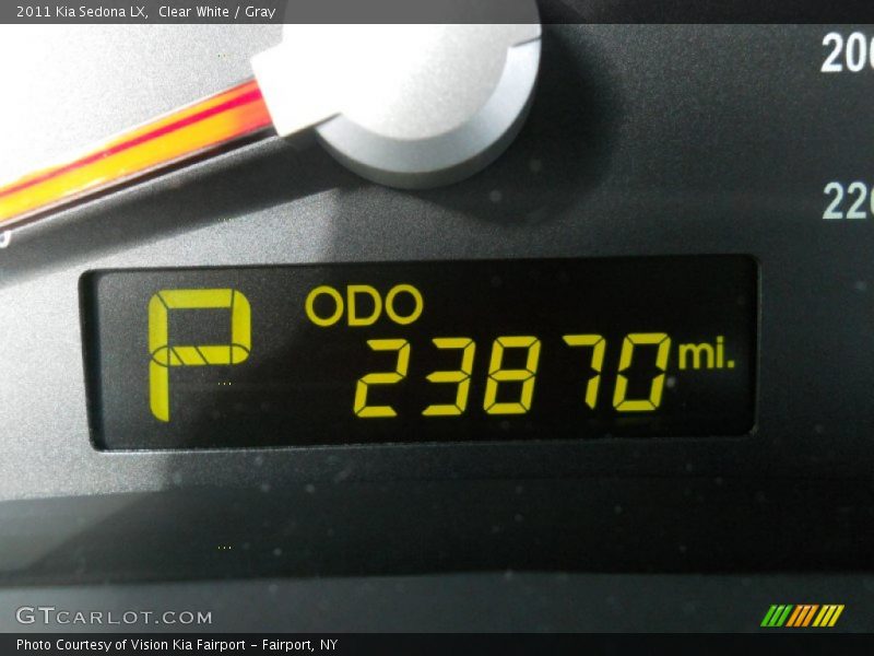 Clear White / Gray 2011 Kia Sedona LX