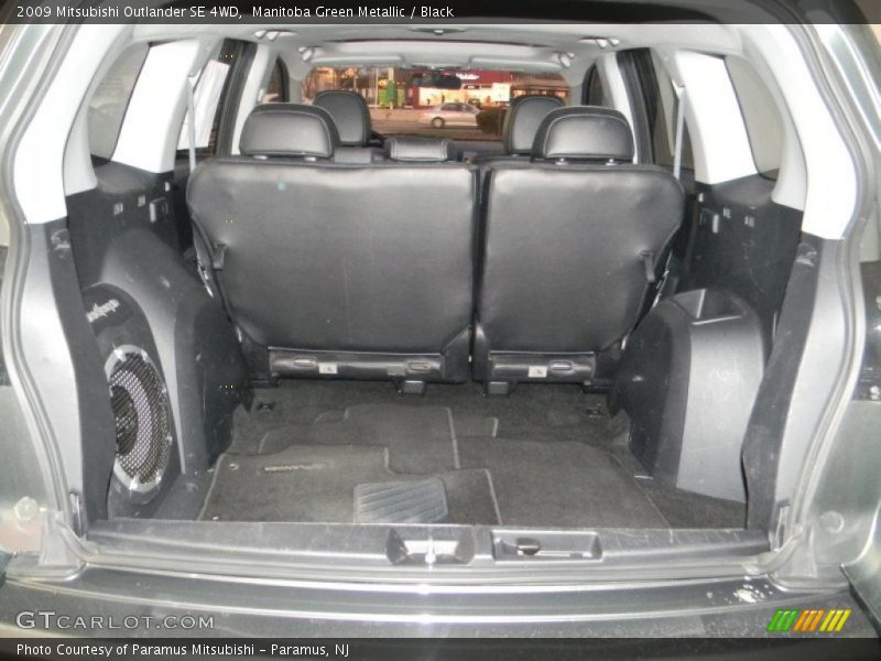 Manitoba Green Metallic / Black 2009 Mitsubishi Outlander SE 4WD