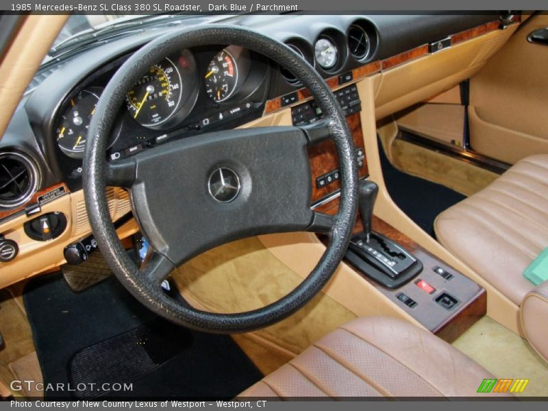 Dashboard of 1985 SL Class 380 SL Roadster