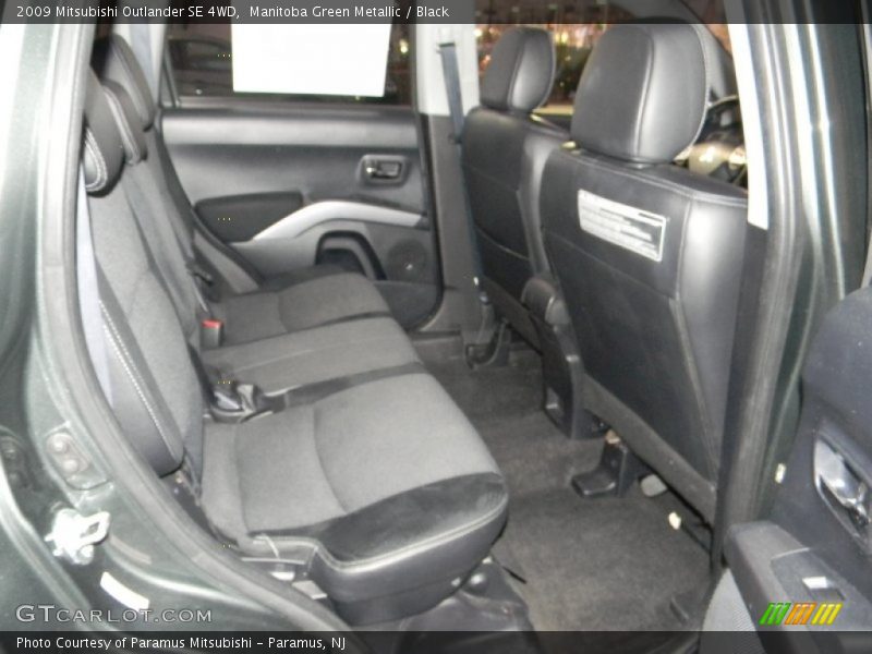 Manitoba Green Metallic / Black 2009 Mitsubishi Outlander SE 4WD