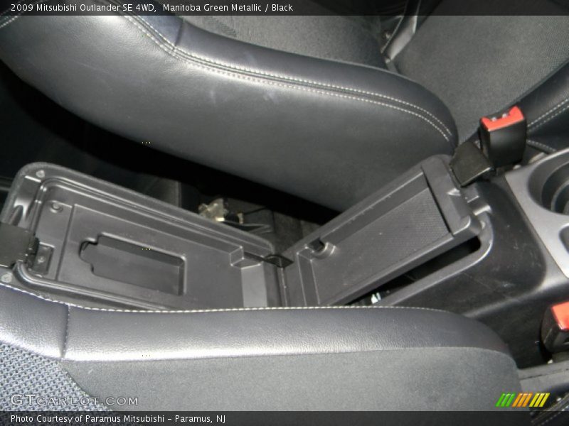 Manitoba Green Metallic / Black 2009 Mitsubishi Outlander SE 4WD