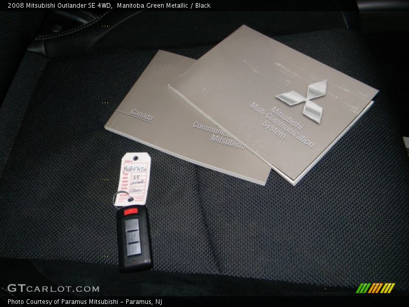 Manitoba Green Metallic / Black 2008 Mitsubishi Outlander SE 4WD