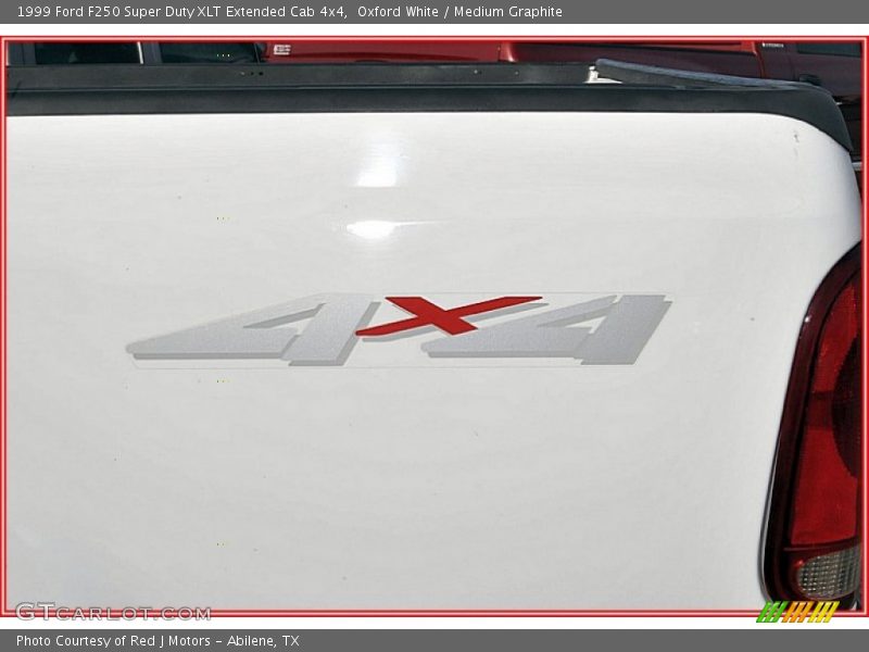 Oxford White / Medium Graphite 1999 Ford F250 Super Duty XLT Extended Cab 4x4