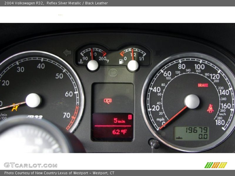 Reflex Silver Metallic / Black Leather 2004 Volkswagen R32