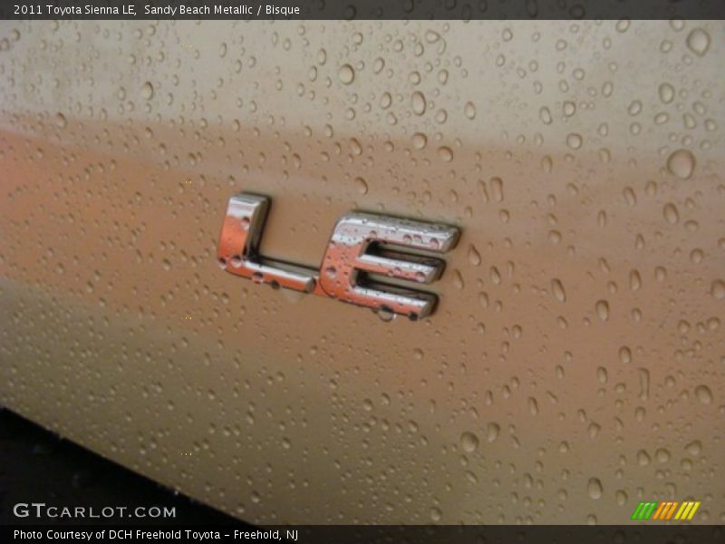 Sandy Beach Metallic / Bisque 2011 Toyota Sienna LE