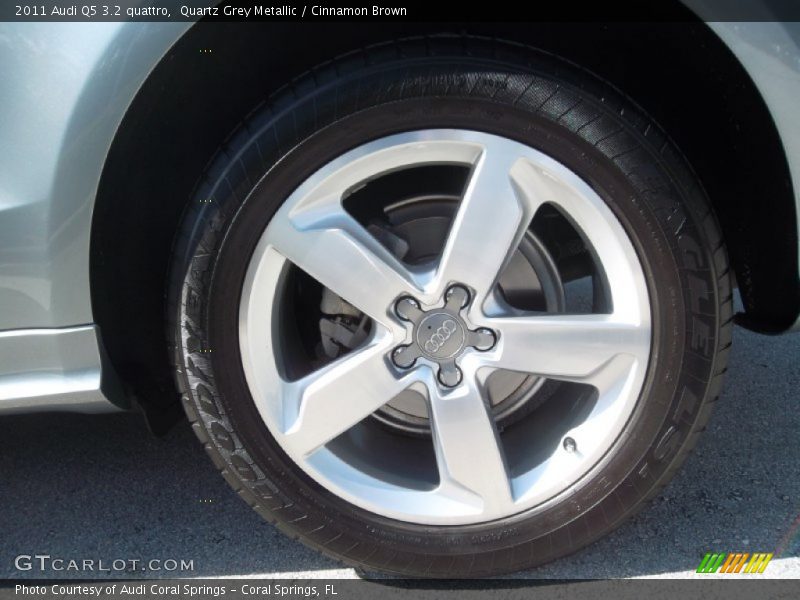 Quartz Grey Metallic / Cinnamon Brown 2011 Audi Q5 3.2 quattro