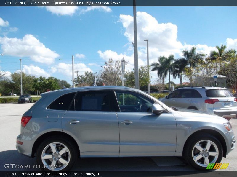 Quartz Grey Metallic / Cinnamon Brown 2011 Audi Q5 3.2 quattro