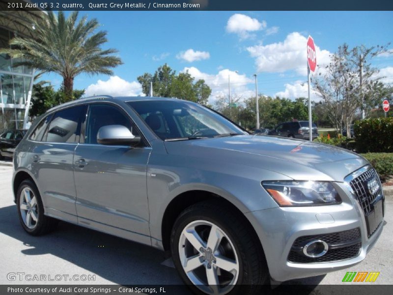 Quartz Grey Metallic / Cinnamon Brown 2011 Audi Q5 3.2 quattro