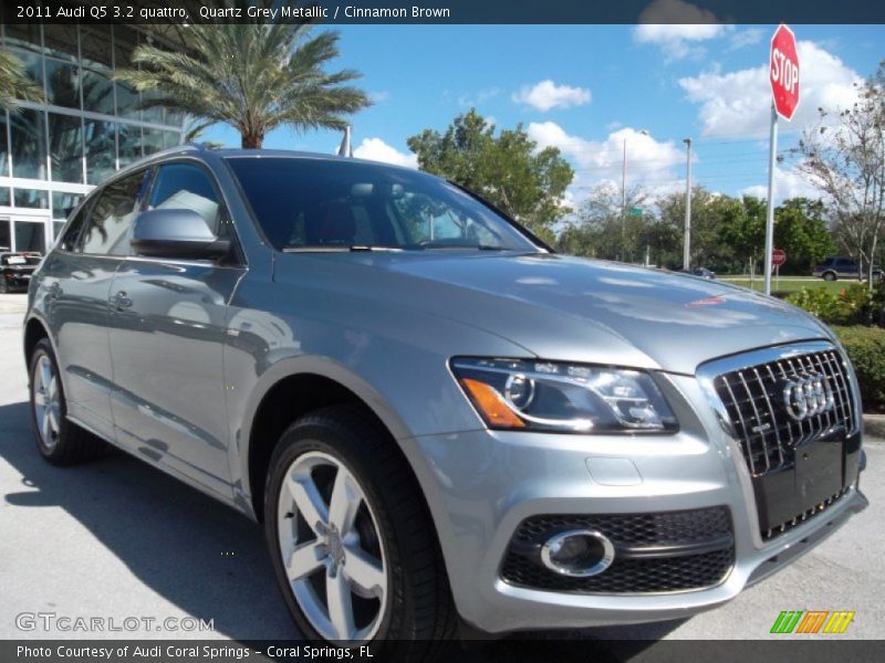 Quartz Grey Metallic / Cinnamon Brown 2011 Audi Q5 3.2 quattro