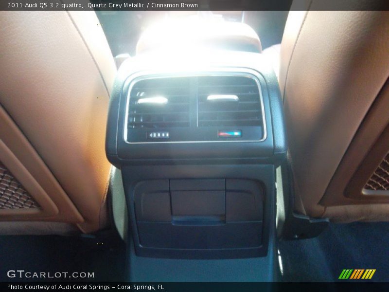 Quartz Grey Metallic / Cinnamon Brown 2011 Audi Q5 3.2 quattro
