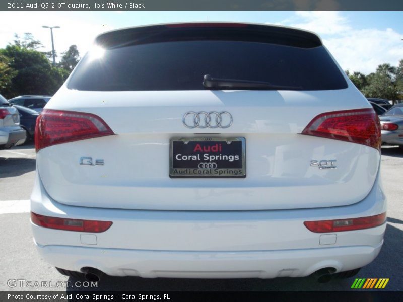 Ibis White / Black 2011 Audi Q5 2.0T quattro