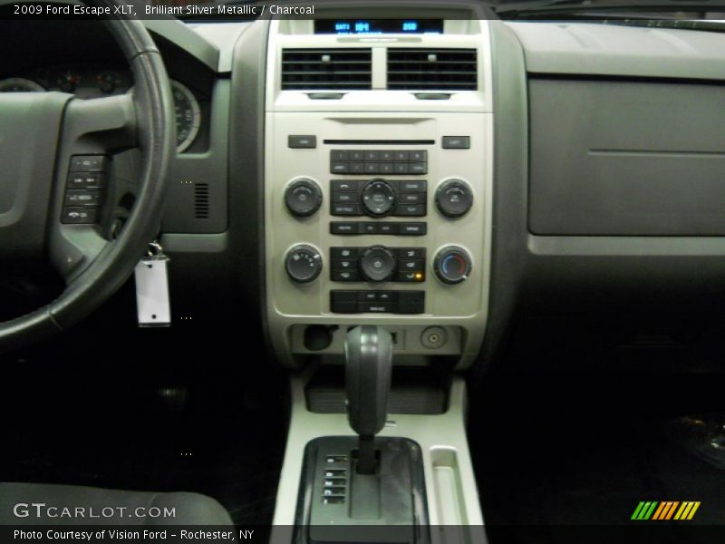 Brilliant Silver Metallic / Charcoal 2009 Ford Escape XLT