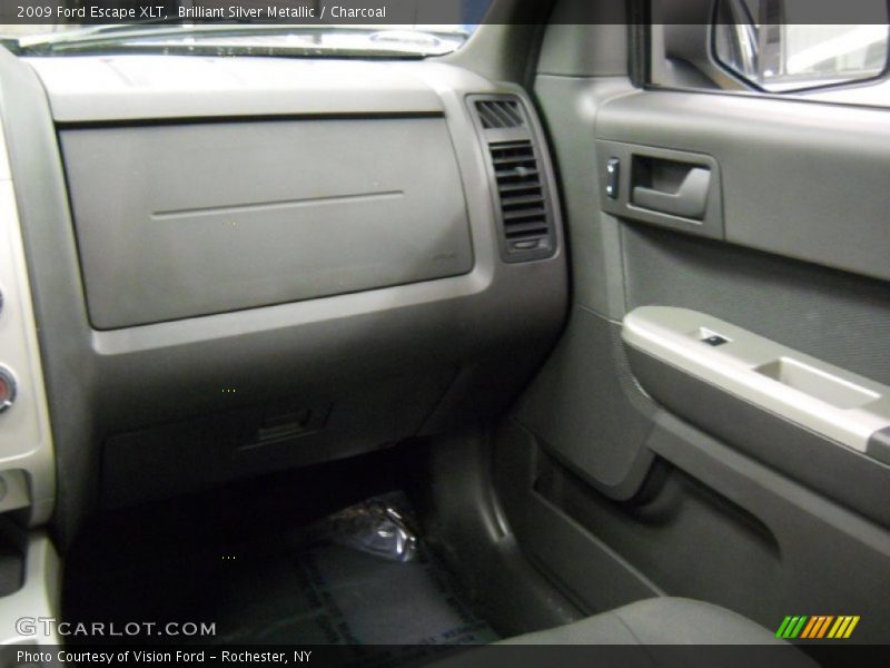 Brilliant Silver Metallic / Charcoal 2009 Ford Escape XLT