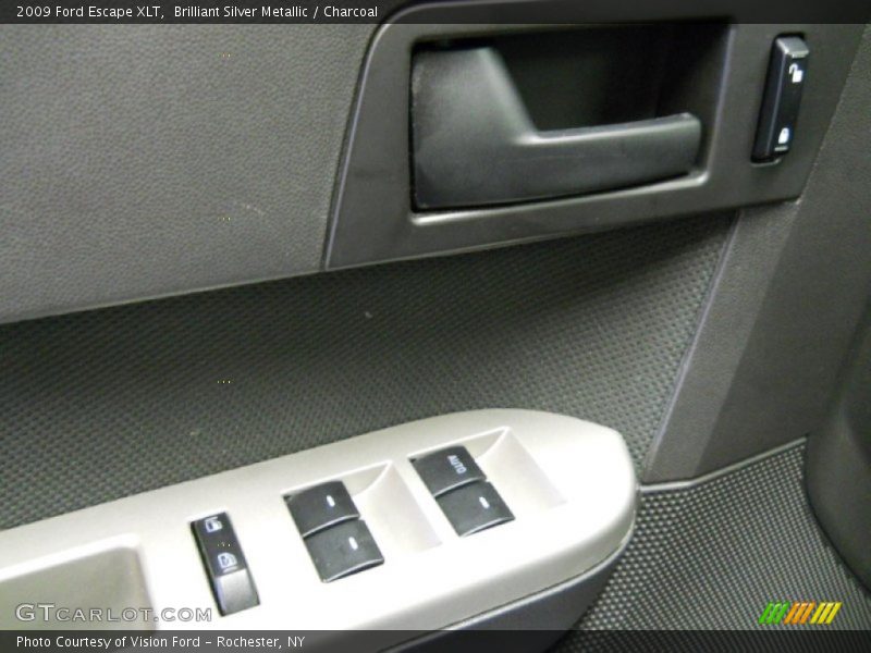 Brilliant Silver Metallic / Charcoal 2009 Ford Escape XLT