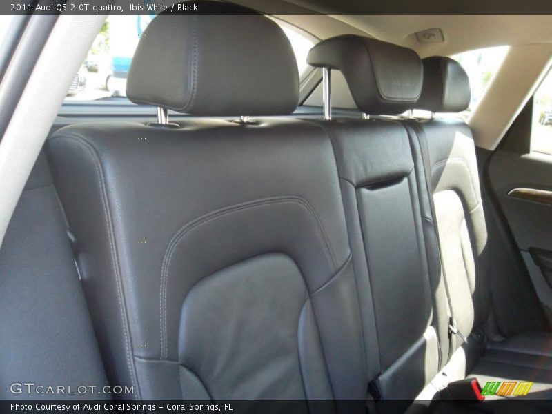 Ibis White / Black 2011 Audi Q5 2.0T quattro