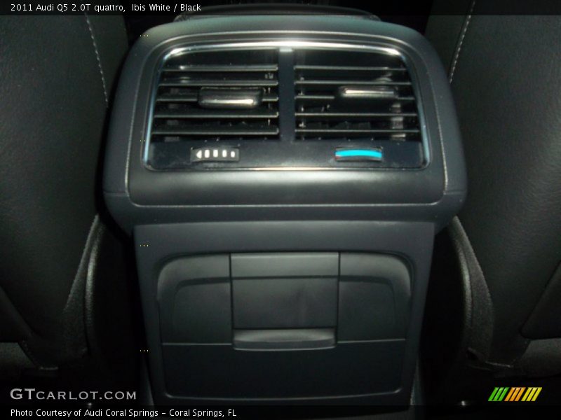 Ibis White / Black 2011 Audi Q5 2.0T quattro
