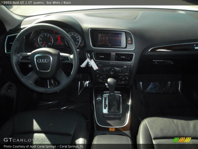 Ibis White / Black 2011 Audi Q5 2.0T quattro