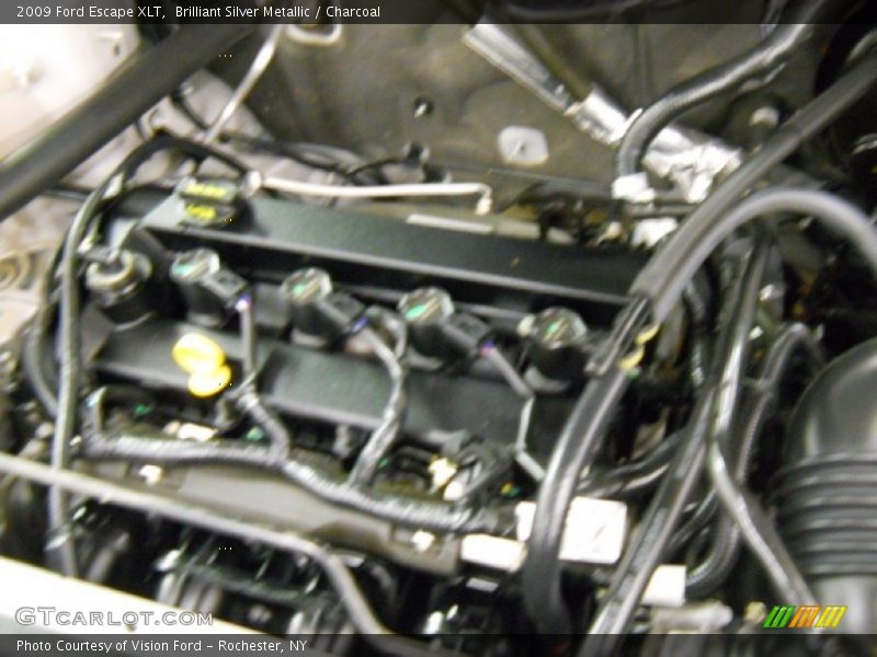 Brilliant Silver Metallic / Charcoal 2009 Ford Escape XLT