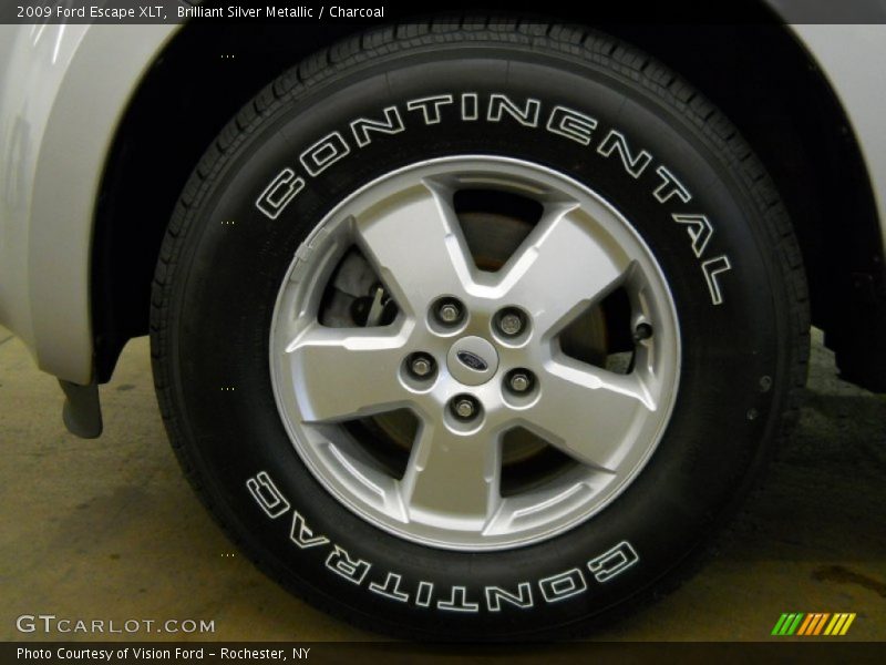 Brilliant Silver Metallic / Charcoal 2009 Ford Escape XLT