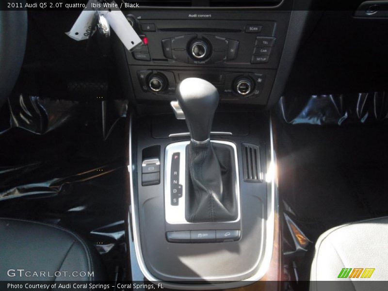 Ibis White / Black 2011 Audi Q5 2.0T quattro