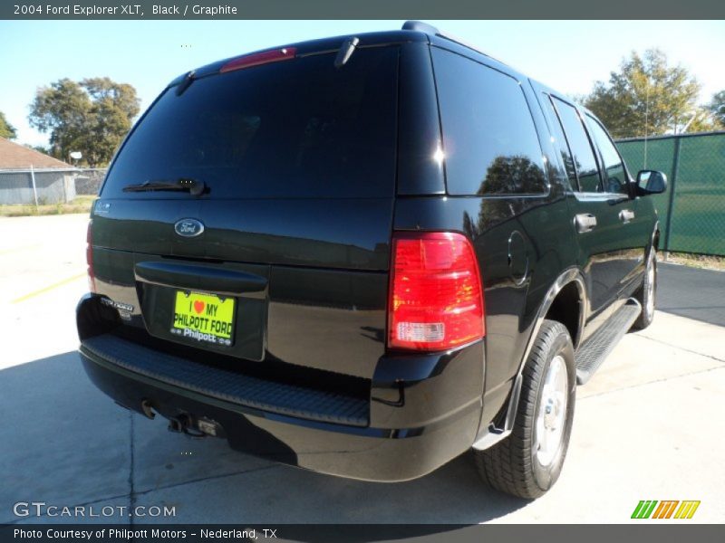 Black / Graphite 2004 Ford Explorer XLT